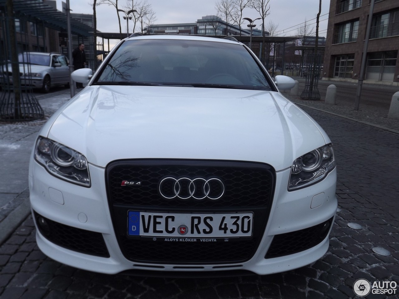 Audi RS4 Avant B7