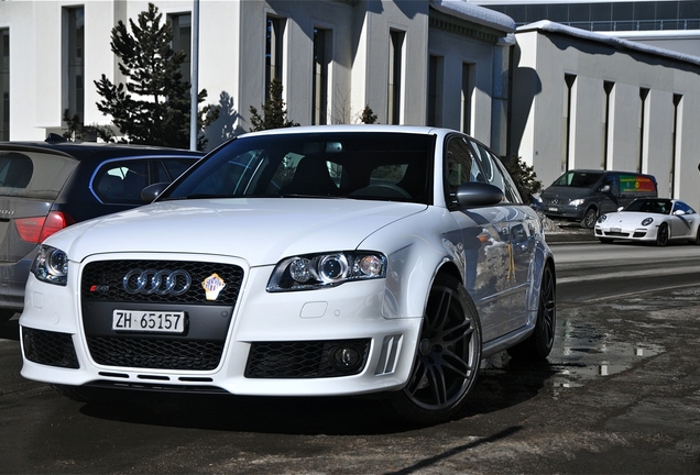 Audi RS4 Avant B7