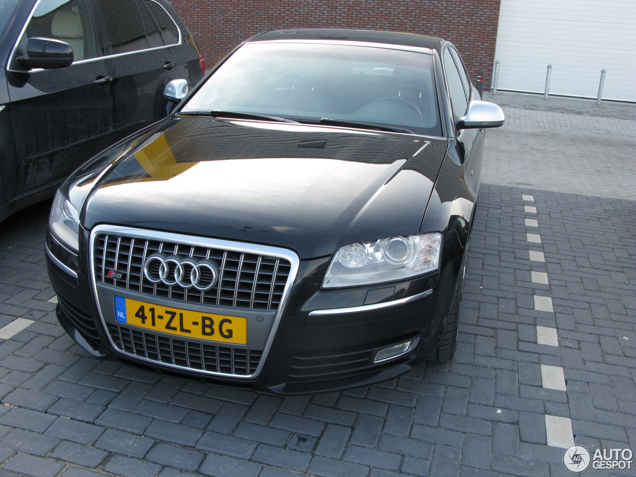 Audi S8 D3