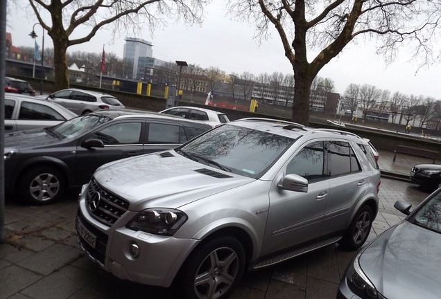 Mercedes-Benz ML 63 AMG W164 2009