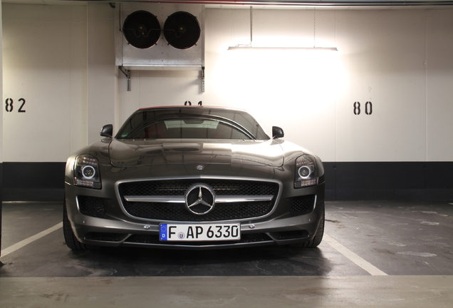 Mercedes-Benz SLS AMG Roadster