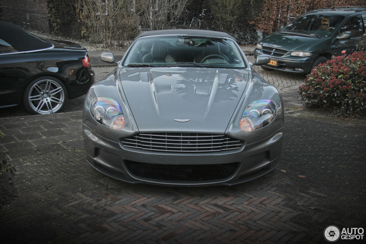 Aston Martin DBS Volante