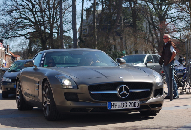 Mercedes-Benz SLS AMG