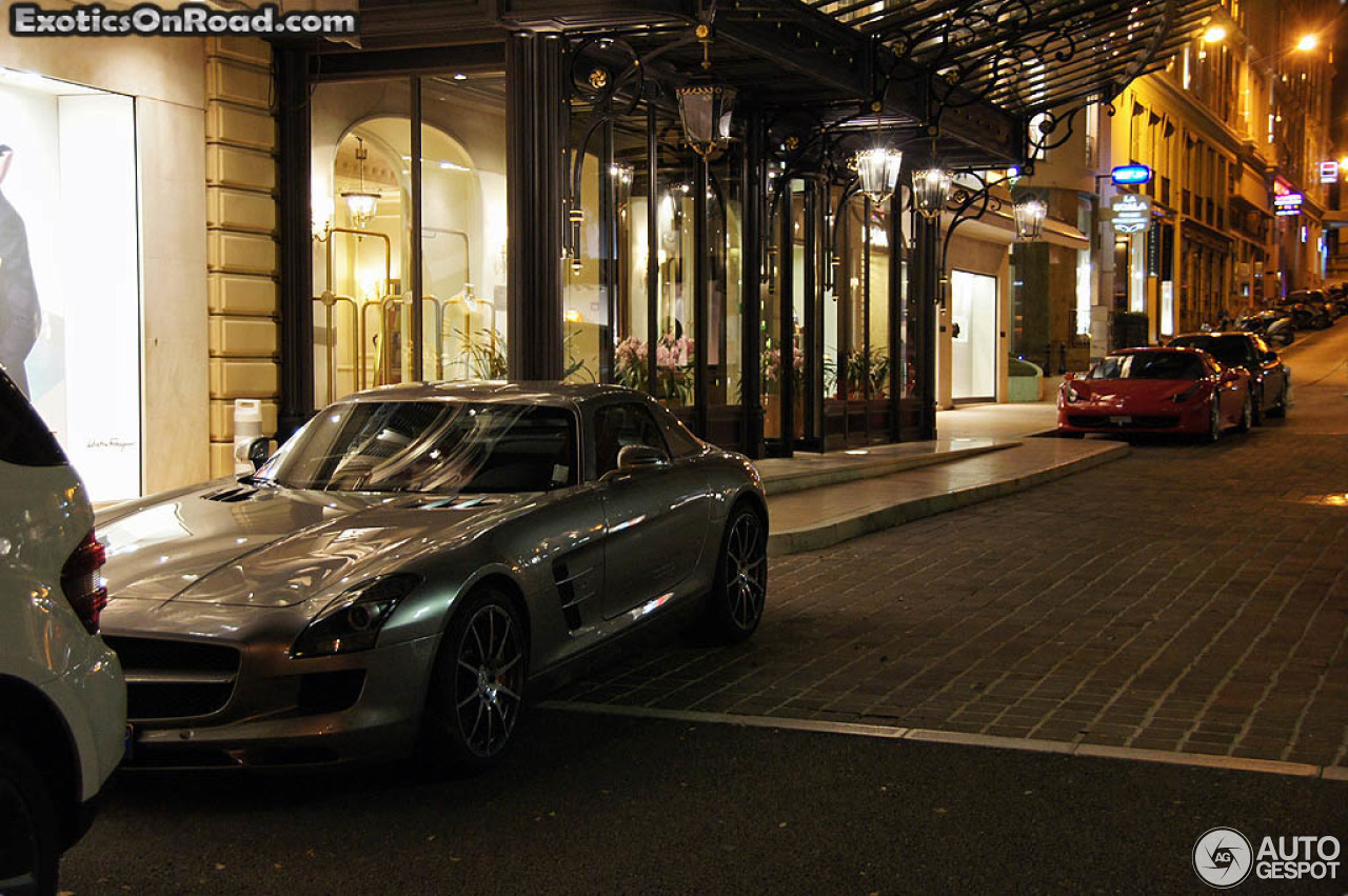 Mercedes-Benz SLS AMG