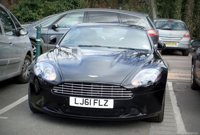 Aston Martin DB9 2010