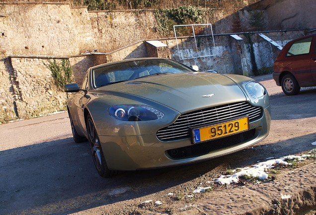 Aston Martin V8 Vantage