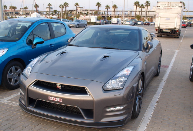 Nissan GT-R 2011