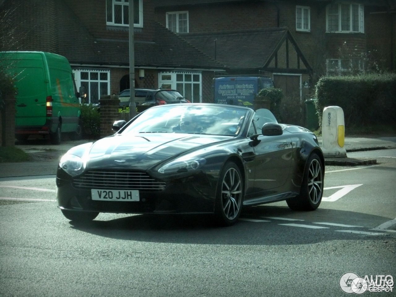 Aston Martin V8 Vantage S Roadster