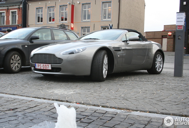 Aston Martin V8 Vantage Roadster