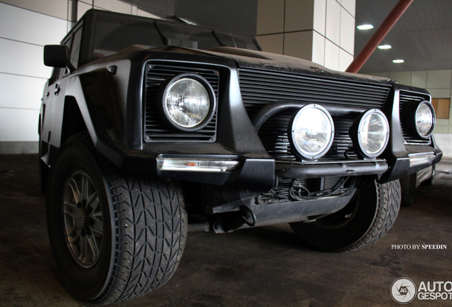 Lamborghini LM002