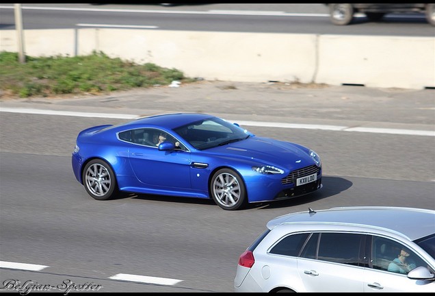 Aston Martin V8 Vantage S