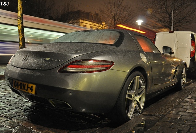 Mercedes-Benz SLS AMG