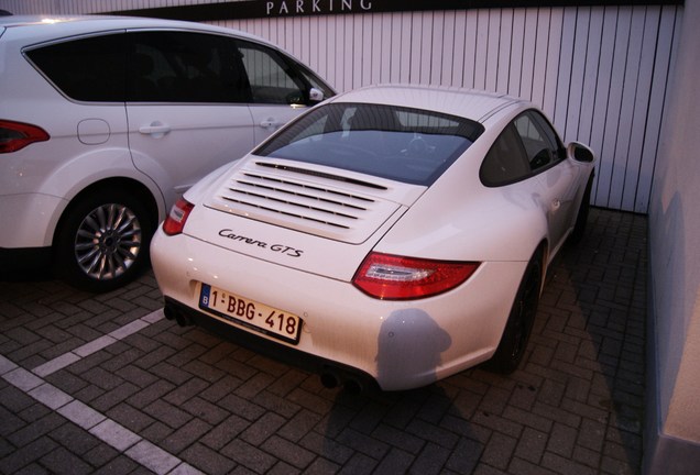 Porsche 997 Carrera GTS