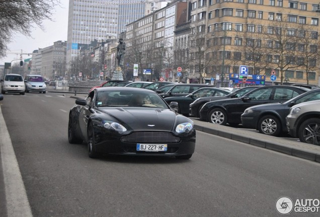 Aston Martin V8 Vantage