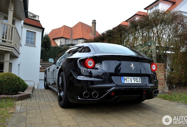 Ferrari FF