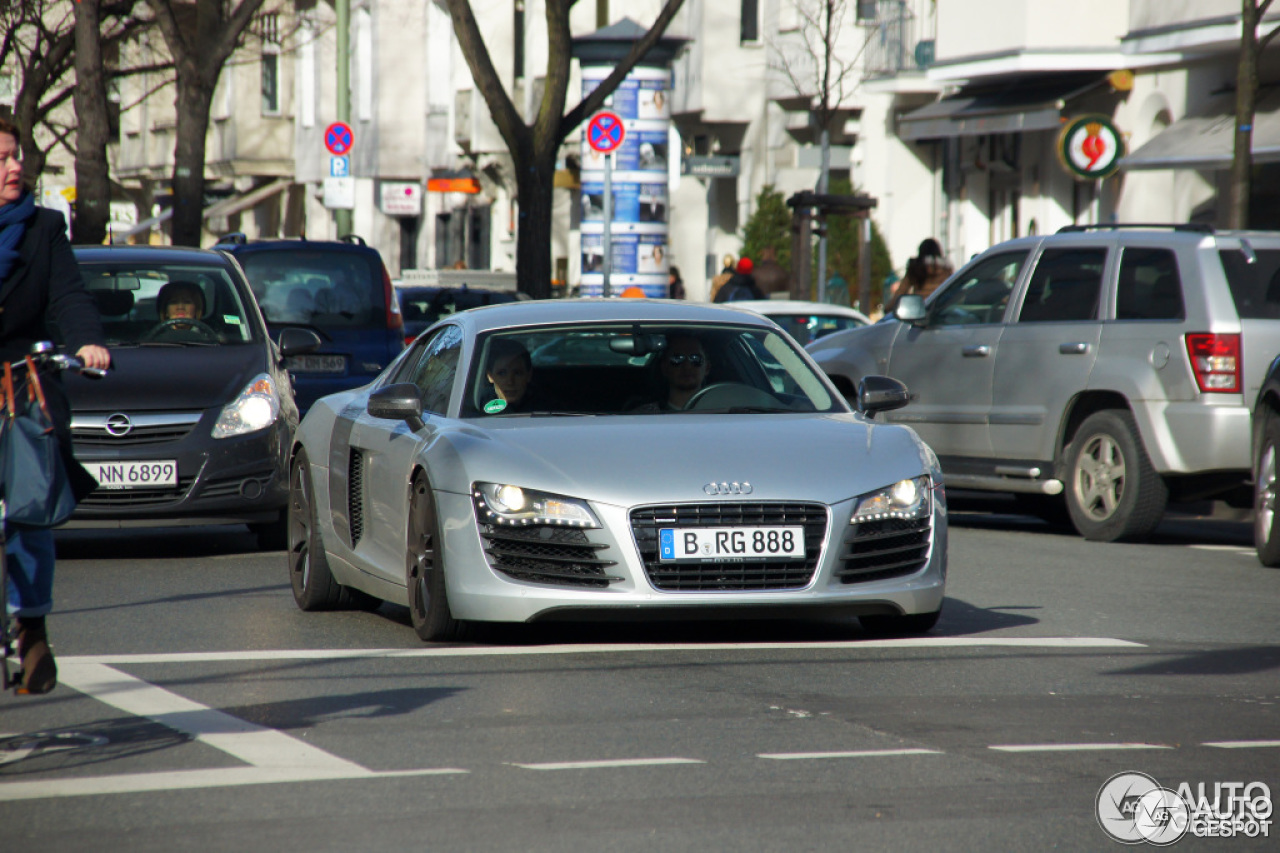 Audi R8