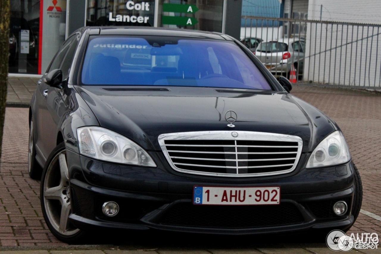 Mercedes-Benz S 65 AMG V221