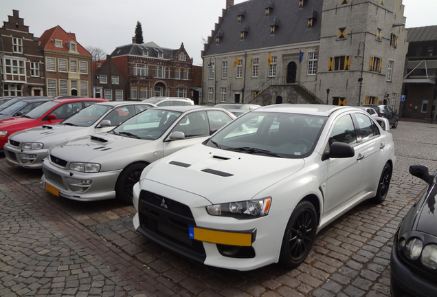 Mitsubishi Lancer Evolution X RS