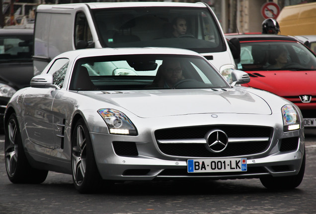 Mercedes-Benz SLS AMG