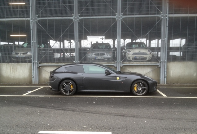 Ferrari FF