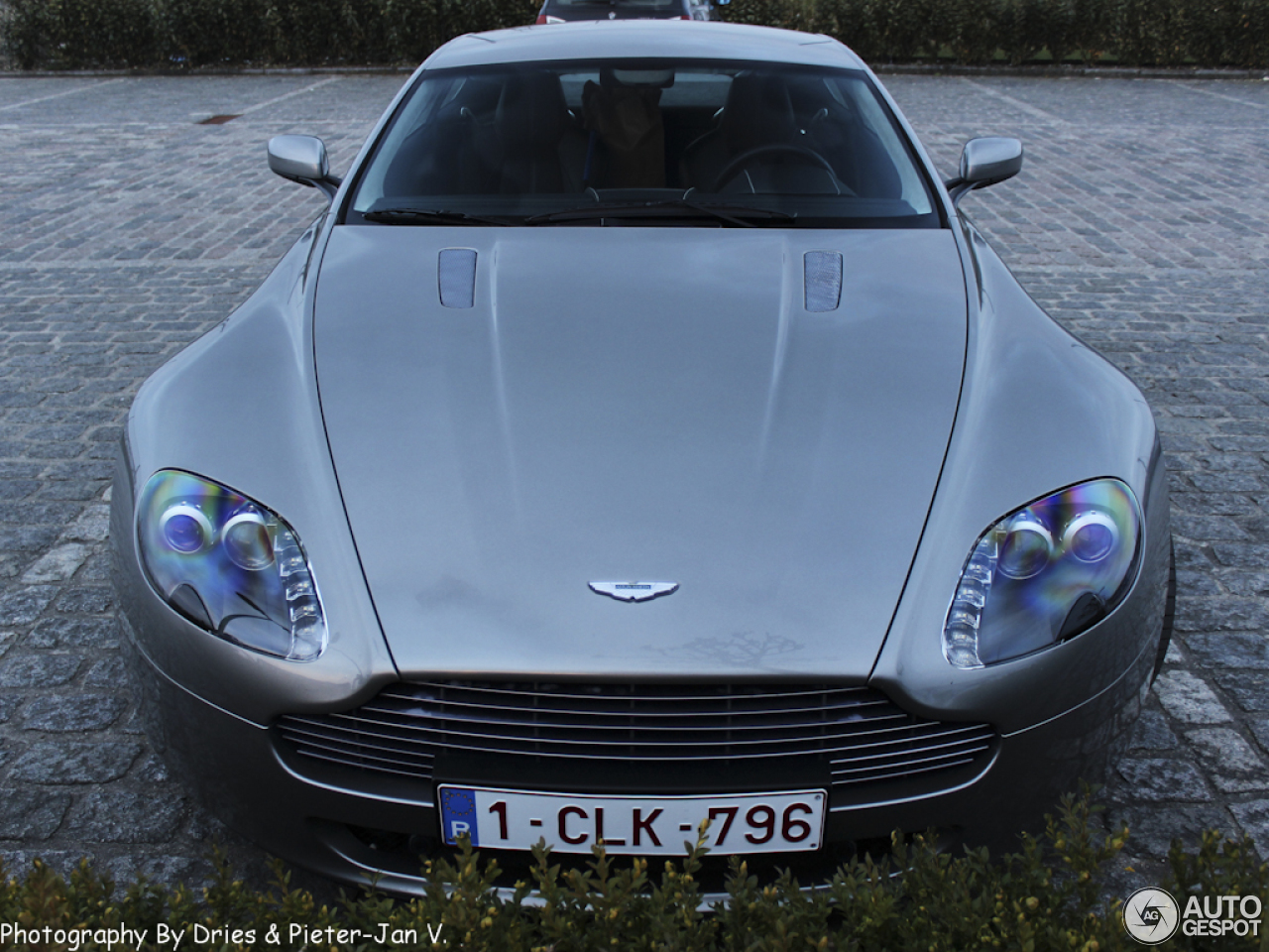 Aston Martin V8 Vantage