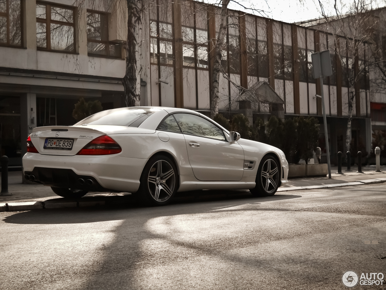 Mercedes-Benz SL 63 AMG