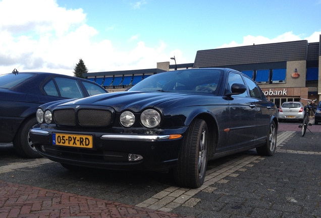 Jaguar XJR