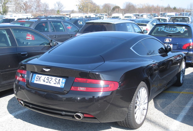 Aston Martin DB9