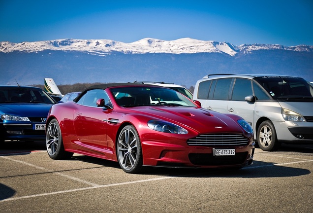 Aston Martin DBS Volante