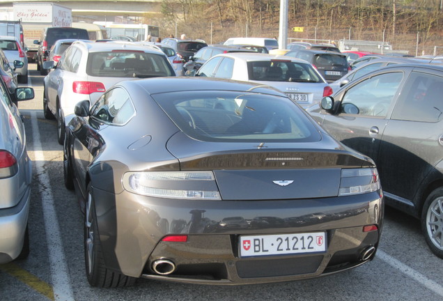 Aston Martin V8 Vantage S