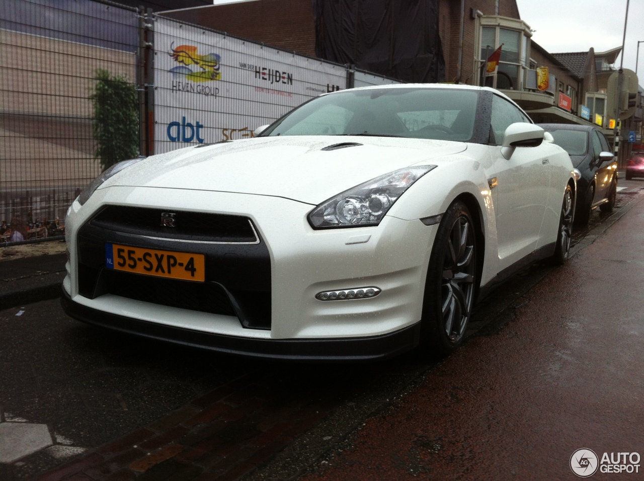 Nissan GT-R 2011