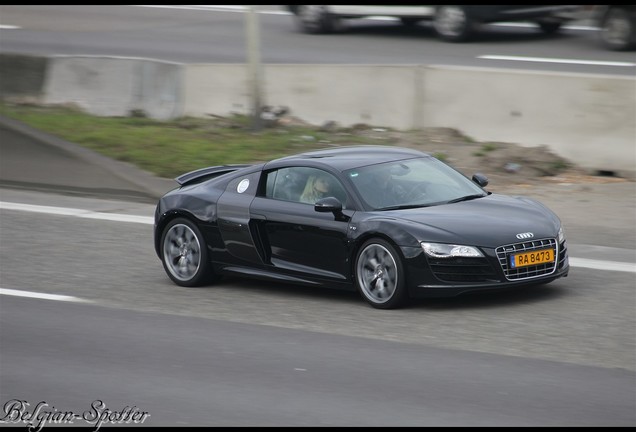 Audi R8 V10