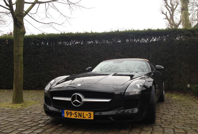 Mercedes-Benz SLS AMG Roadster