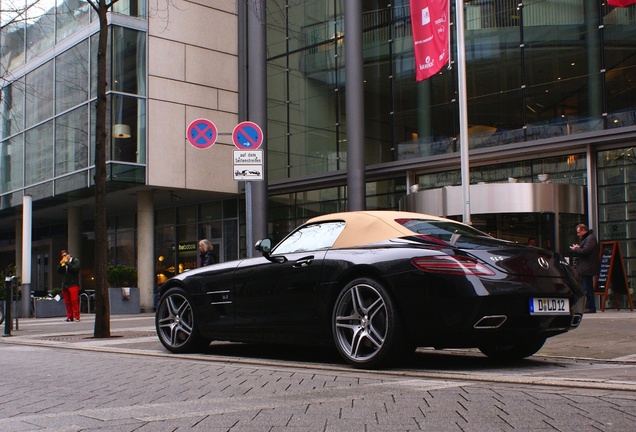 Mercedes-Benz SLS AMG Roadster