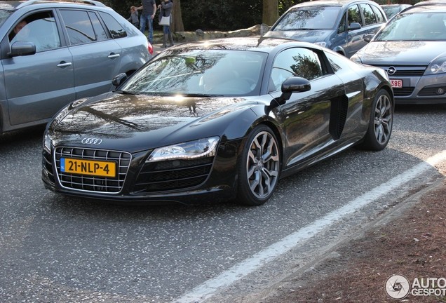 Audi R8 V10