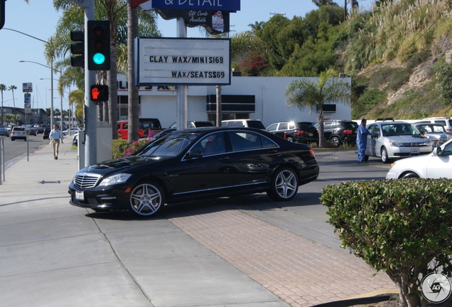 Mercedes-Benz S 63 AMG W221 2011