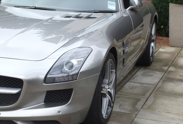 Mercedes-Benz SLS AMG