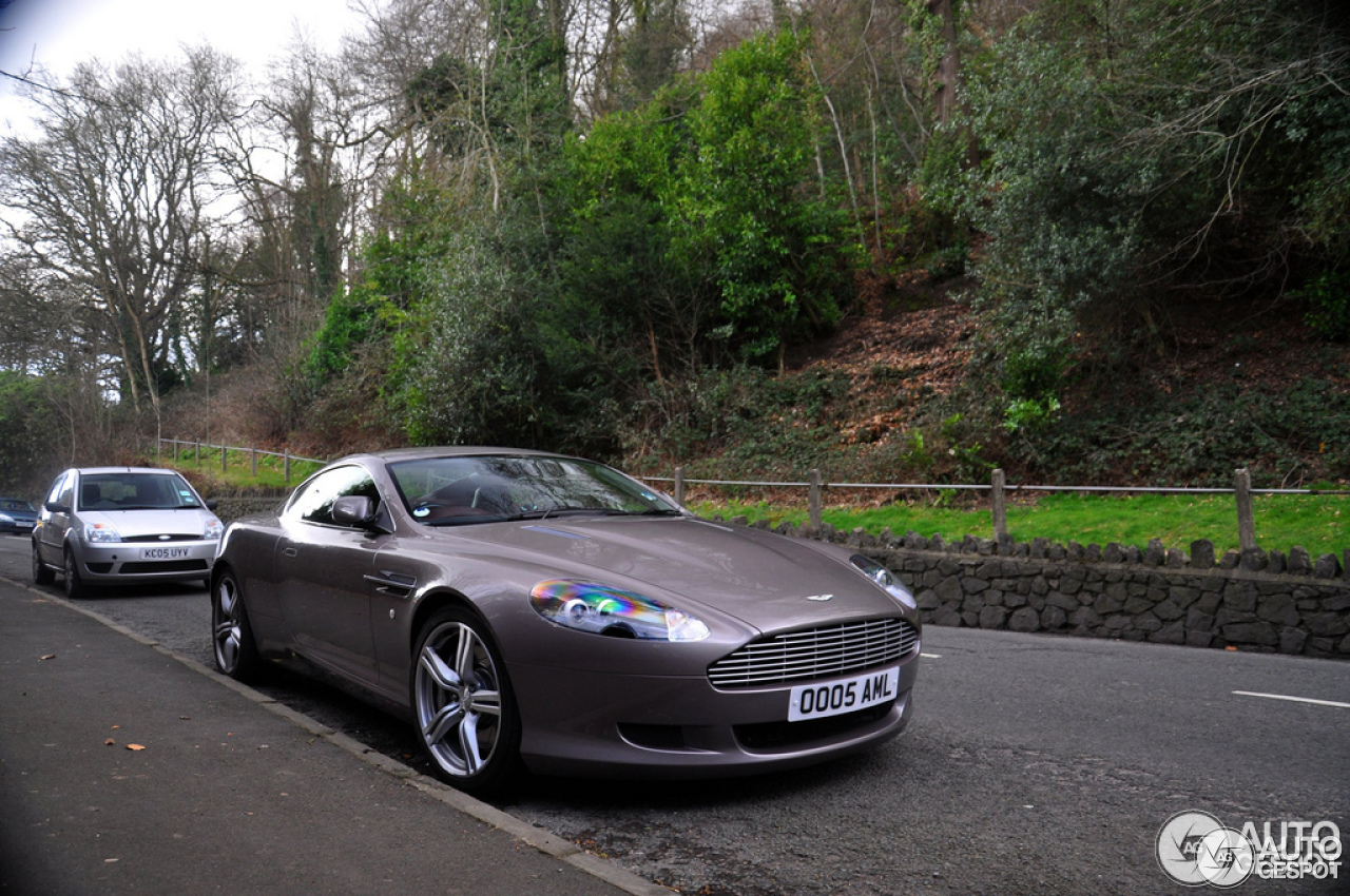 Aston Martin DB9