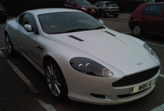 Aston Martin DB9