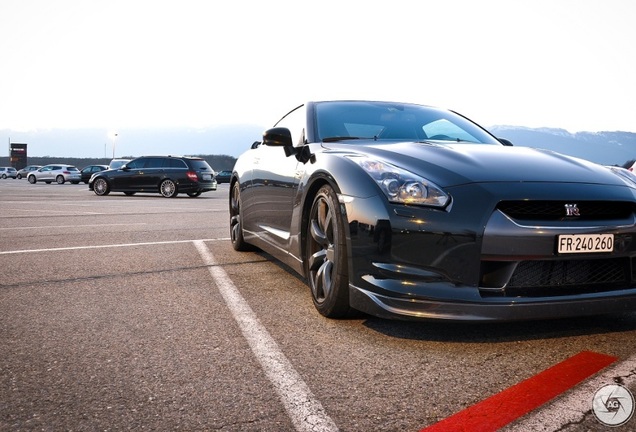 Nissan GT-R