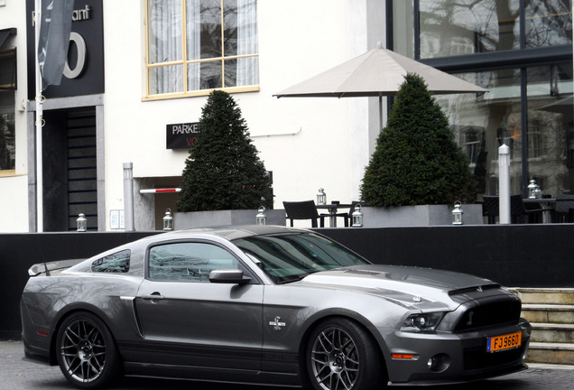 Ford Mustang Shelby GT500 2010