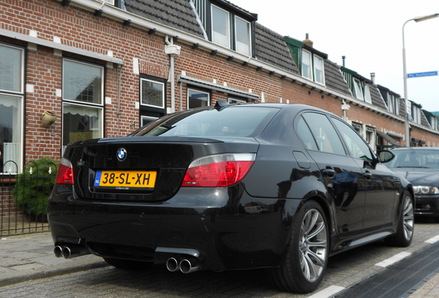 BMW M5 E60 2005