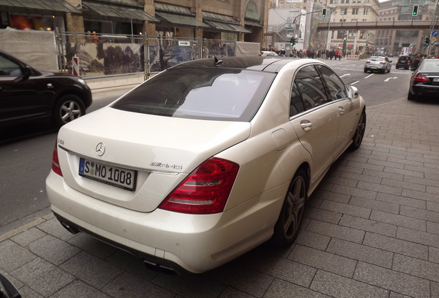 Mercedes-Benz S 63 AMG W221 2011