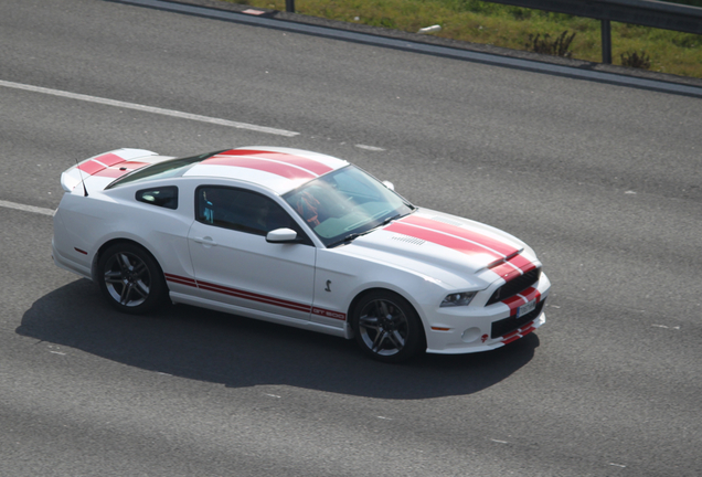 Ford Mustang Shelby GT500 2010