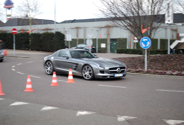 Mercedes-Benz SLS AMG