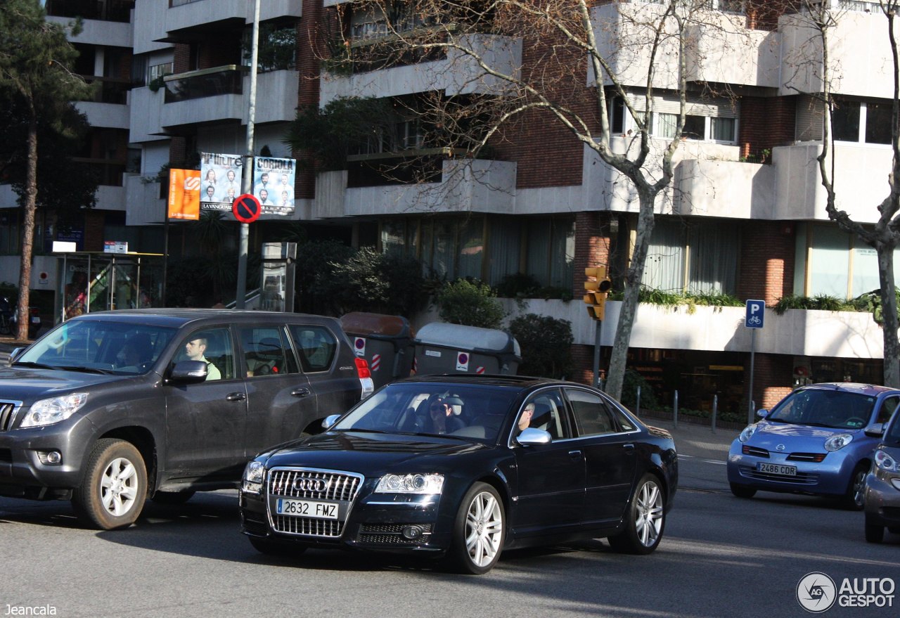 Audi S8 D3