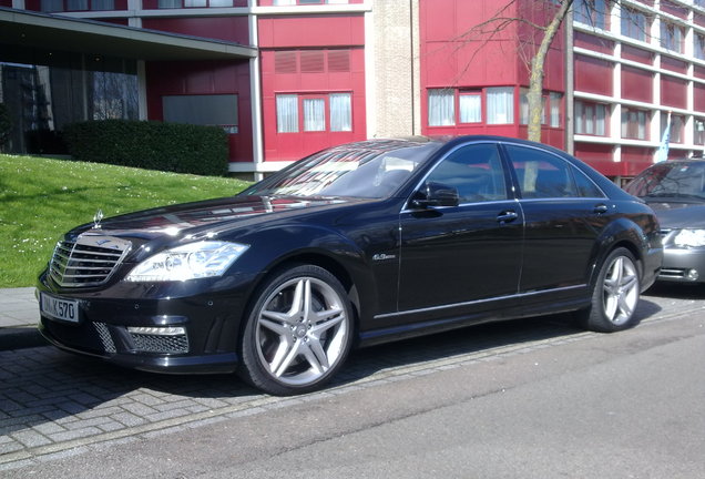 Mercedes-Benz S 63 AMG W221 2010