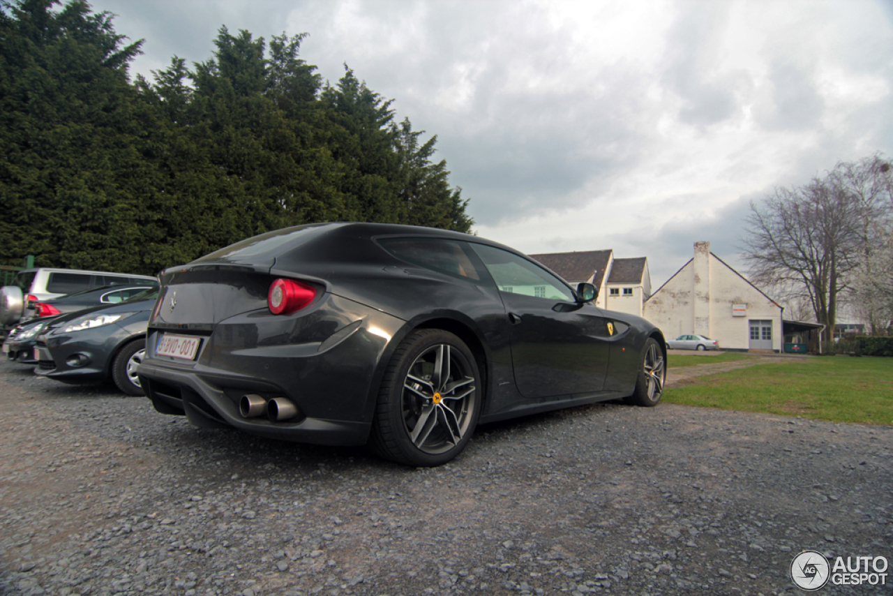 Ferrari FF