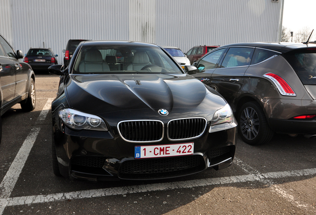 BMW M5 F10 2011