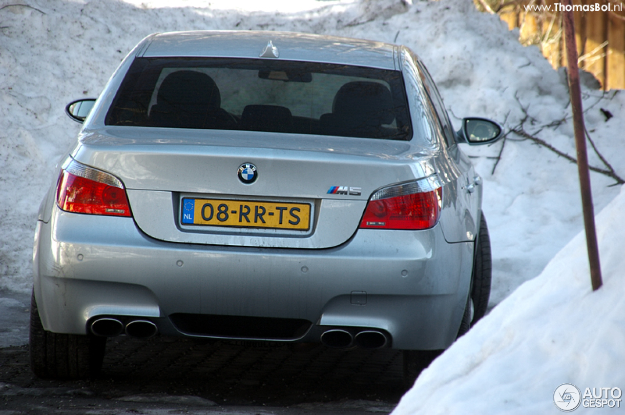 BMW M5 E60 2005